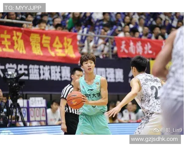 西安篮球队在选拔赛中以95分稳居积分榜首位展现强劲实力