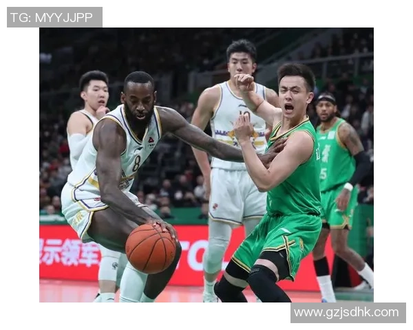 赛后分析:北京篮球队与广州篮球队的表现与状态评估 赛后分析:北京篮球队与广州篮球队的表现与状态评估