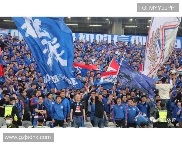 足球明星重返故土再续辉煌昔日情缘引发球迷热烈期待 足球明星重返故土再续辉煌昔日情缘引发球迷热烈期待